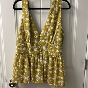 Hayden 1XL Sleeveless floral Blouse
